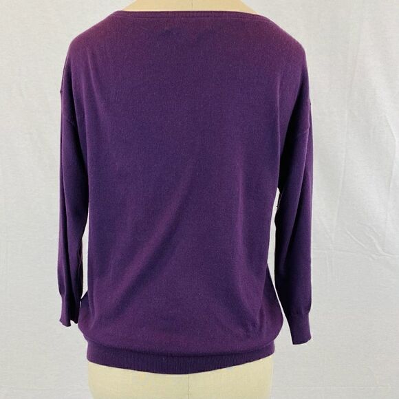 Banana Republic 3/4 sleeve V-Neck Sweater - Picture 2 of 4